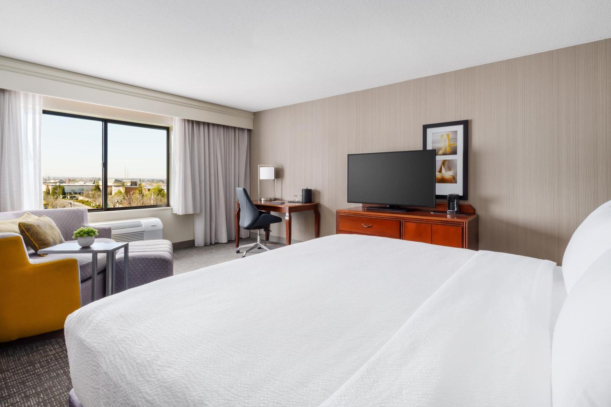 Courtyard By Marriott Roseville Galleria Mall/Creekside Ridge Drive Экстерьер фото
