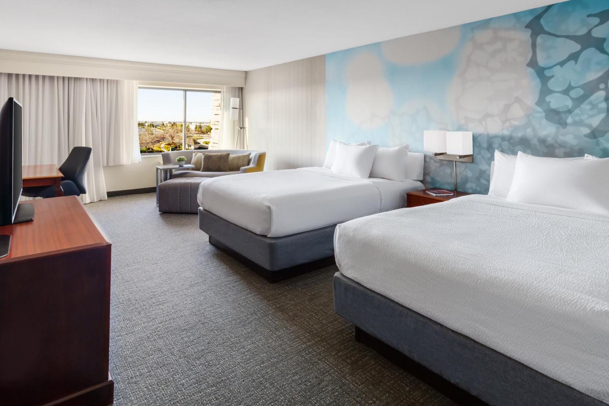 Courtyard By Marriott Roseville Galleria Mall/Creekside Ridge Drive Экстерьер фото