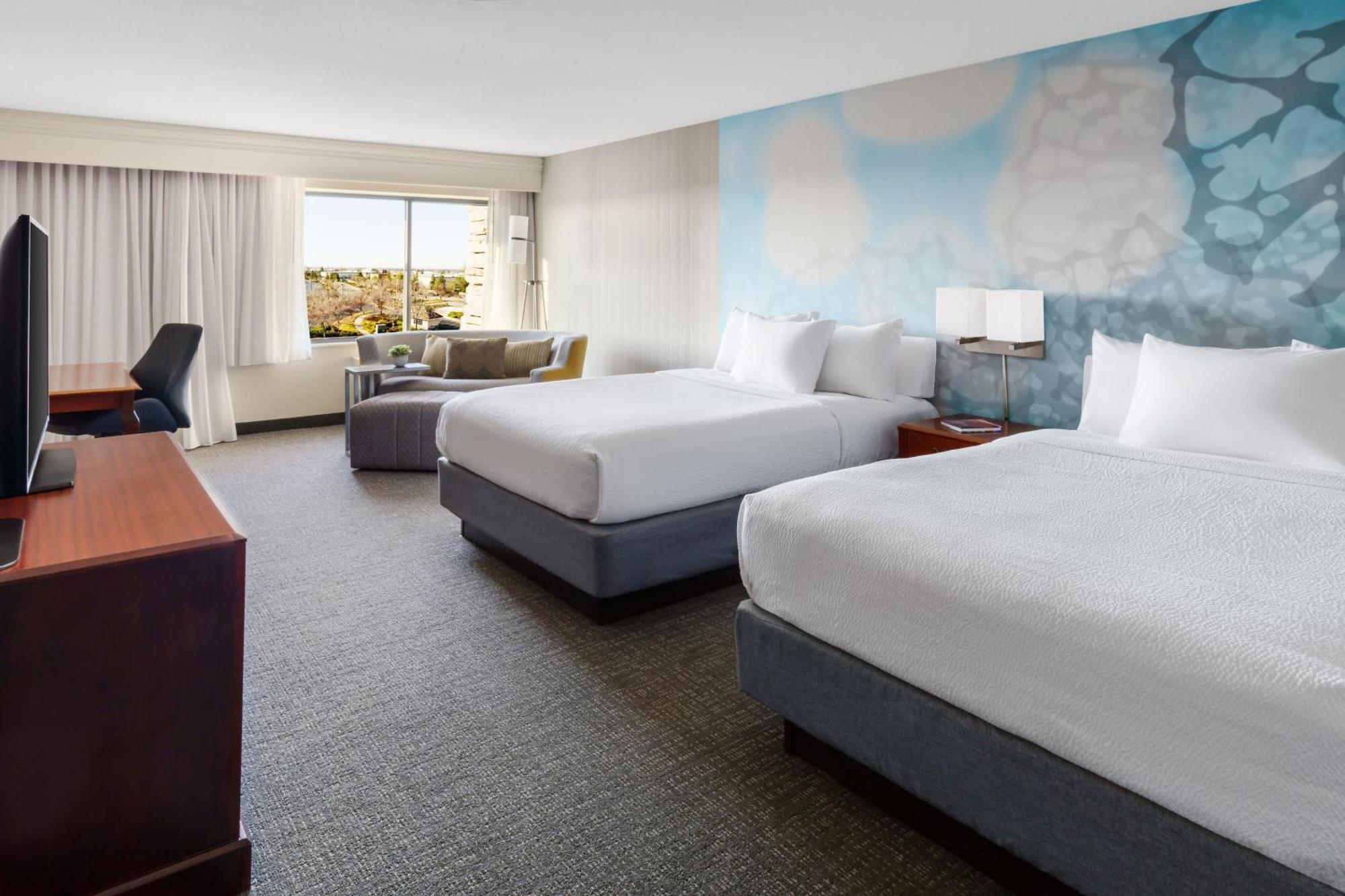 Courtyard By Marriott Roseville Galleria Mall/Creekside Ridge Drive Экстерьер фото