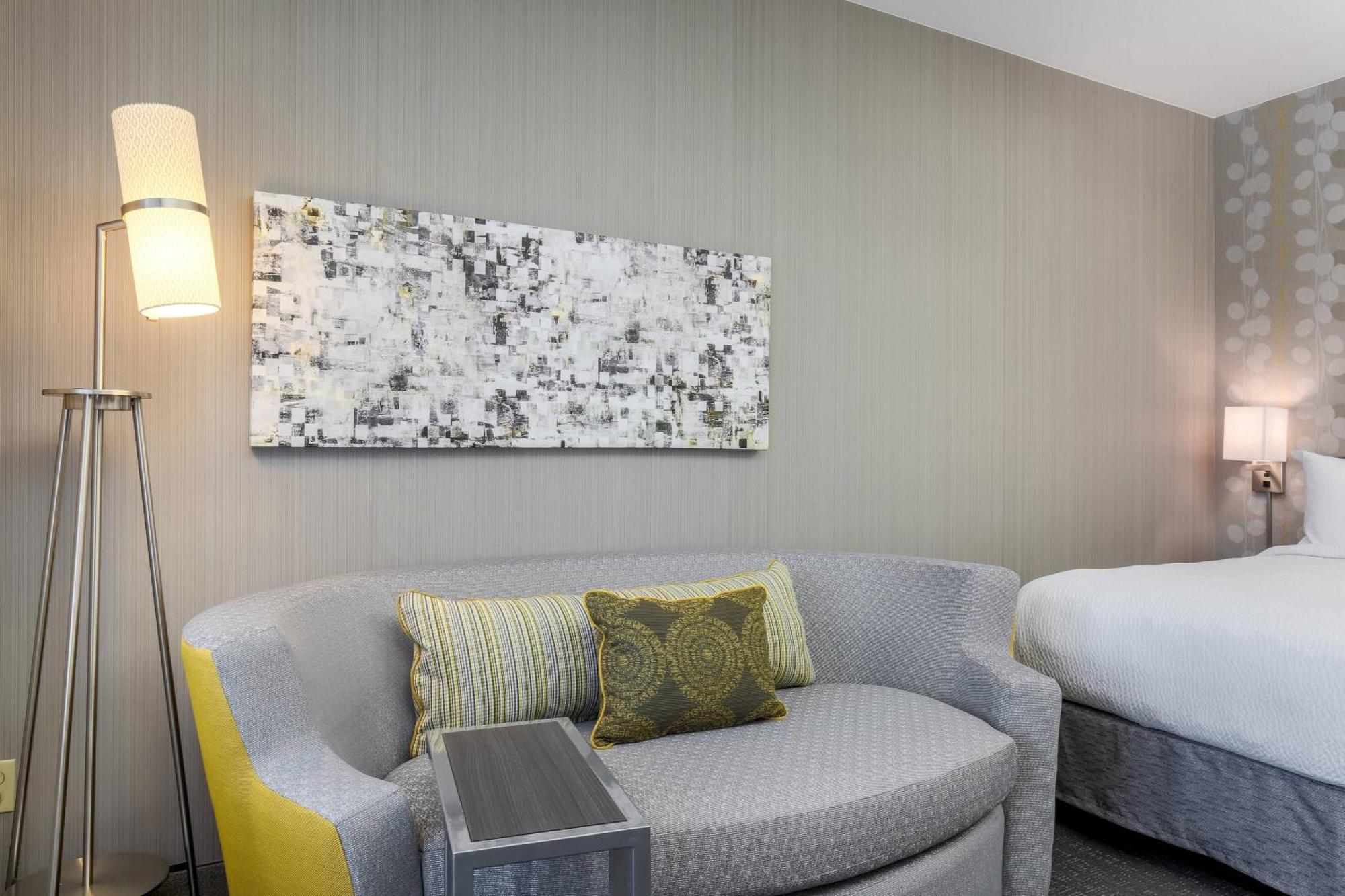 Courtyard By Marriott Roseville Galleria Mall/Creekside Ridge Drive Экстерьер фото