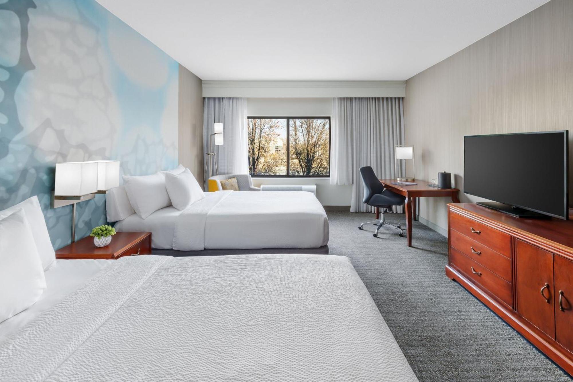 Courtyard By Marriott Roseville Galleria Mall/Creekside Ridge Drive Экстерьер фото
