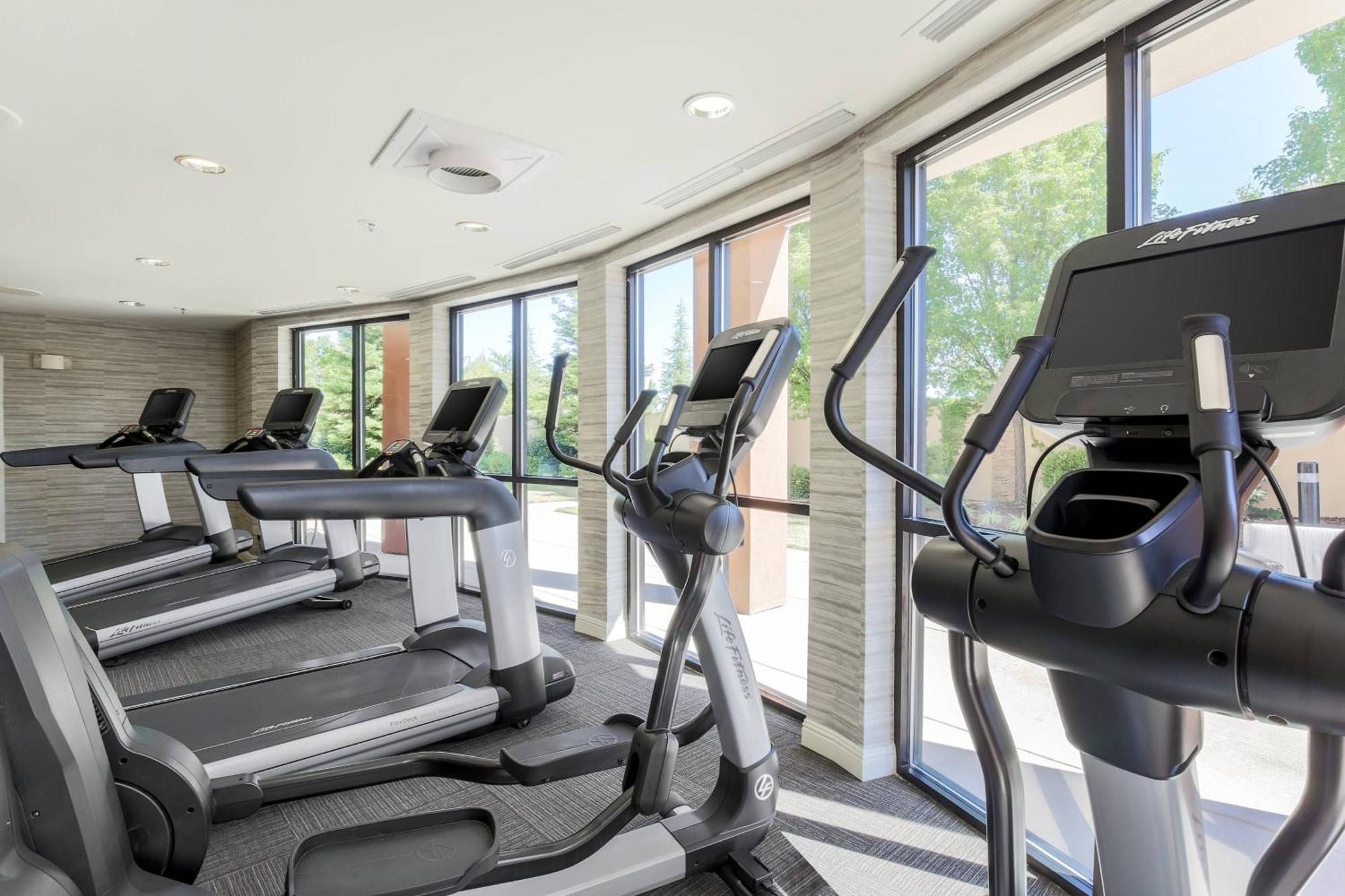Courtyard By Marriott Roseville Galleria Mall/Creekside Ridge Drive Экстерьер фото