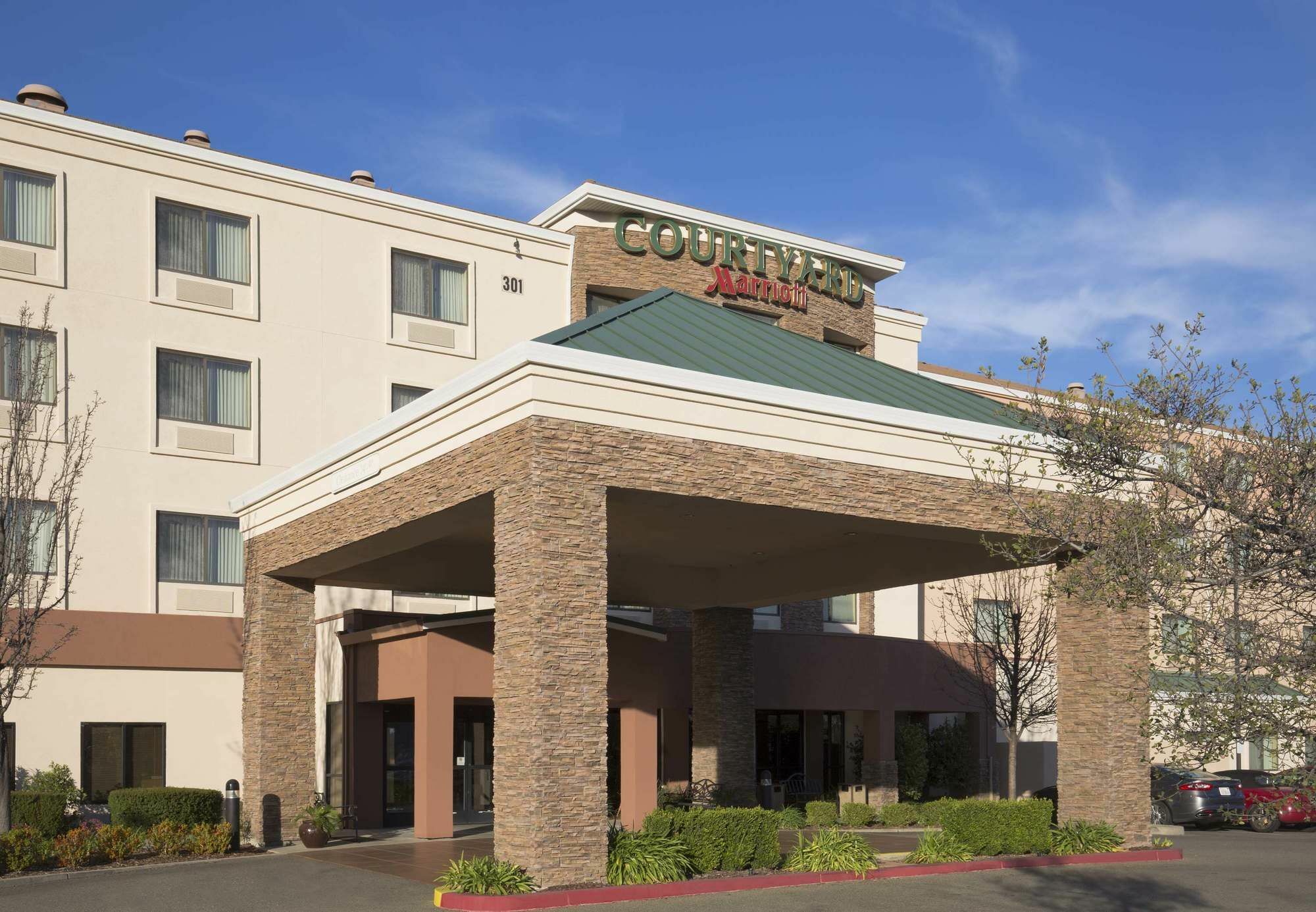 Courtyard By Marriott Roseville Galleria Mall/Creekside Ridge Drive Экстерьер фото